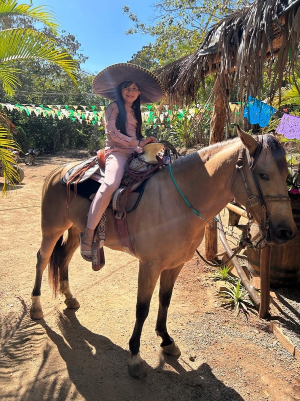 Vida de rancho: caballos, ordeña y animales de granja (1)
